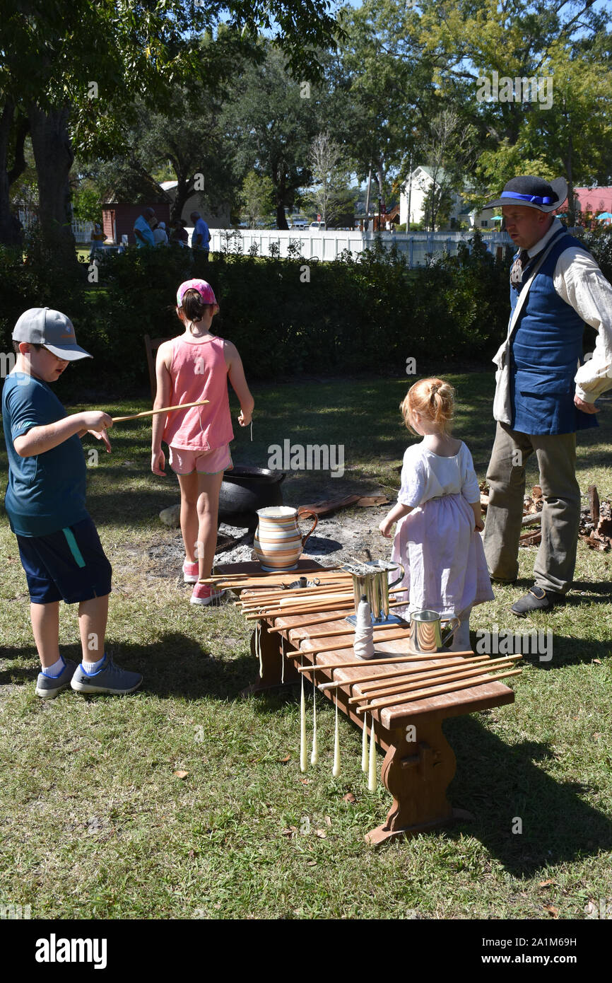 Making candles colonial hires stock photography and images Alamy