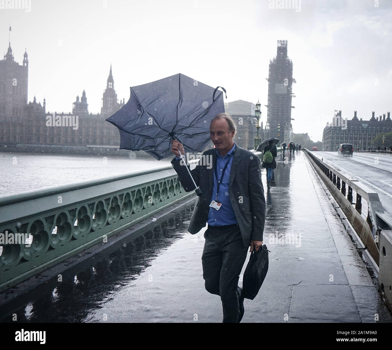 London, United Kingdom . 27th Sep, 2019. London, UK. 27 SEPTEMBER, UK WEATHER. Heavy rain broke out on Westminster Bridge this afternoon. Photo by (Ioannis Alexopolos/Alamy Live News). Stock Photo