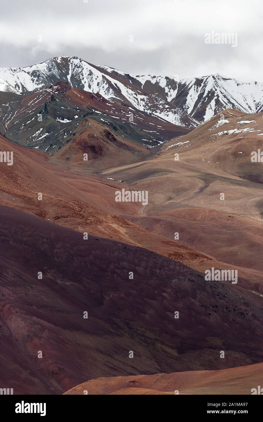 Mountains in the remote western parts of Tibet near Guge kingdom Stock Photo