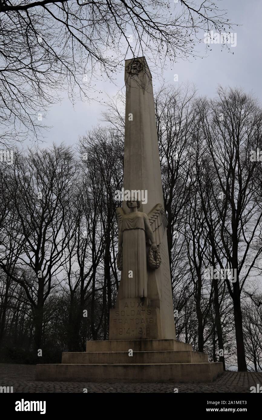 Monument aux soldats français Kemmelberg commemorative memorial near Ypres / Ieper Flanders Stock Photo