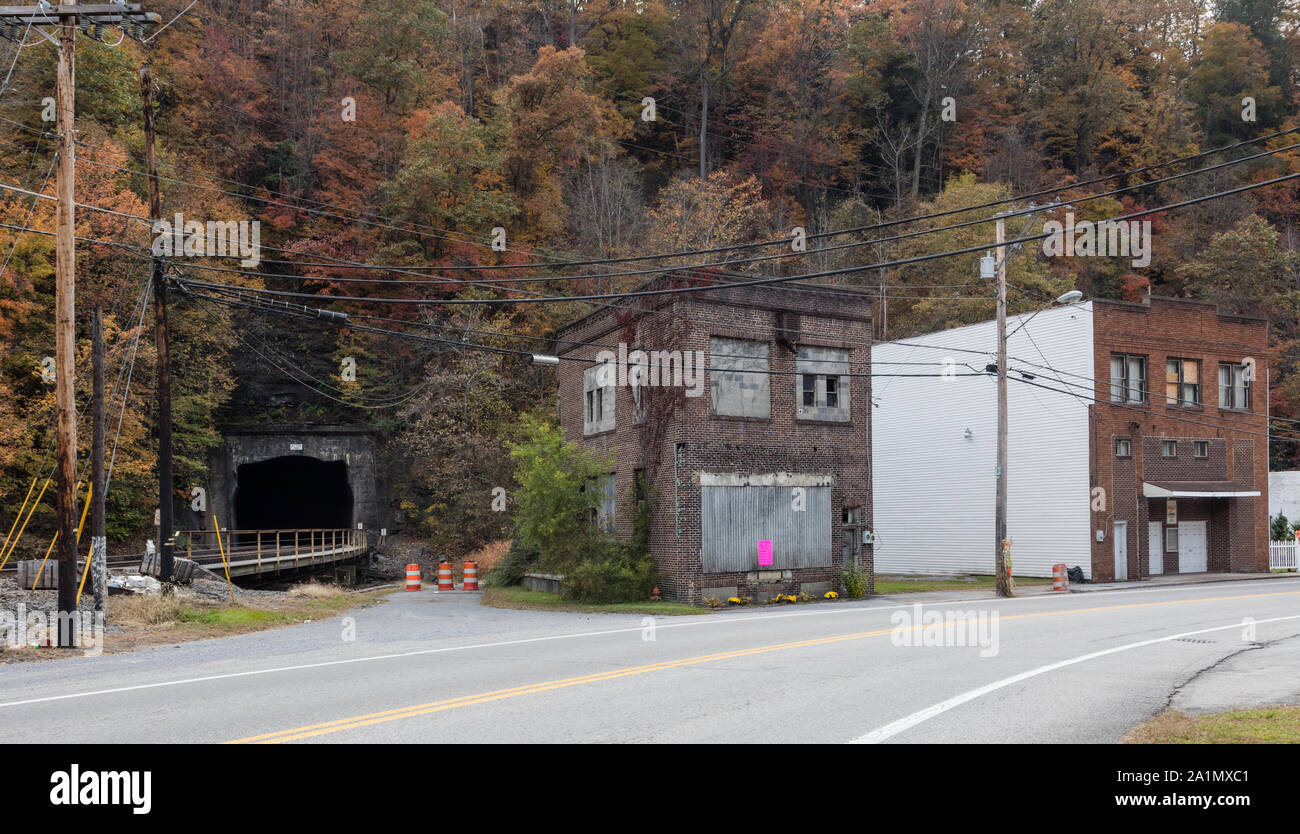 West virginia tunnels hires stock photography and images Alamy