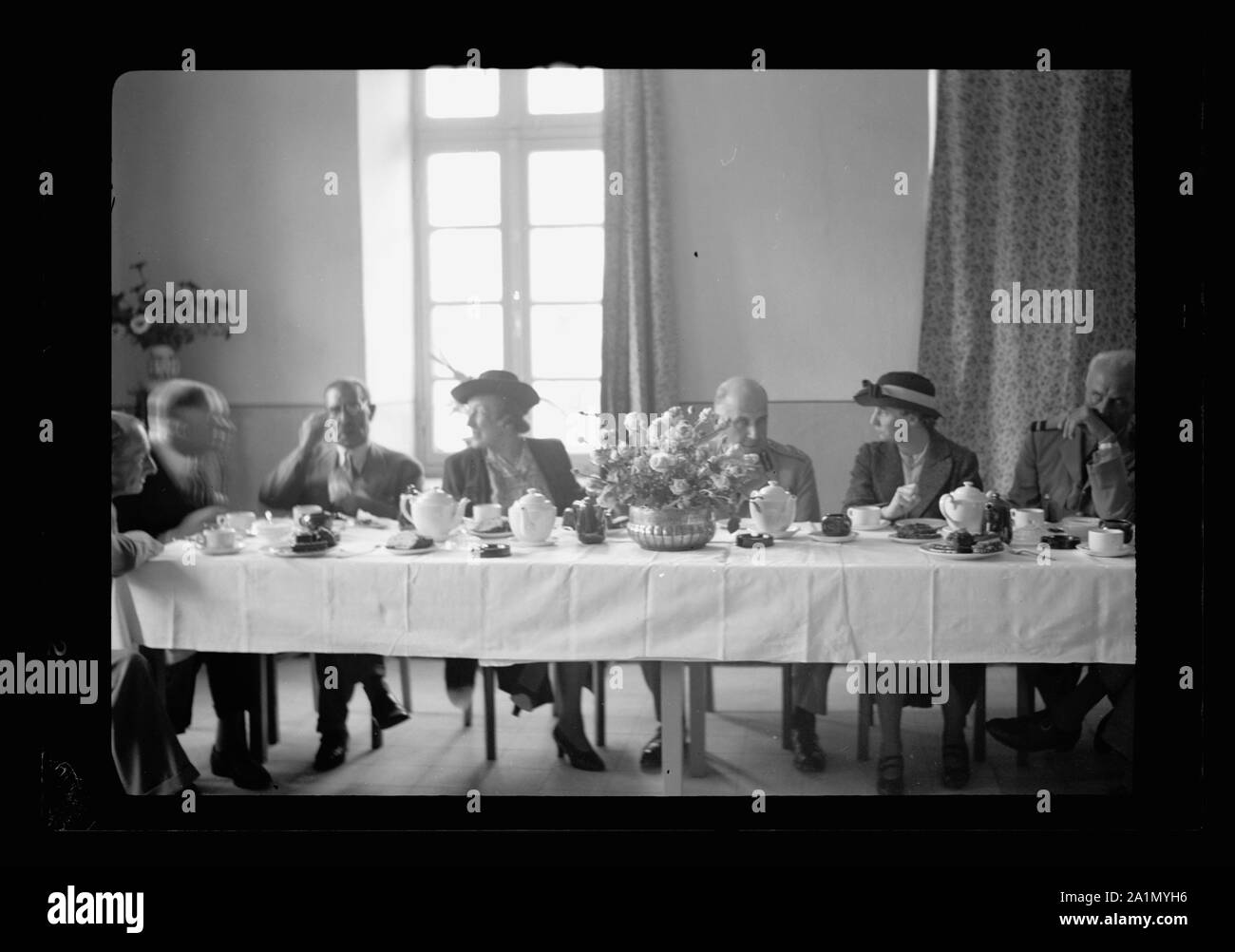 Office tea lady historical hi-res stock photography and images - Alamy