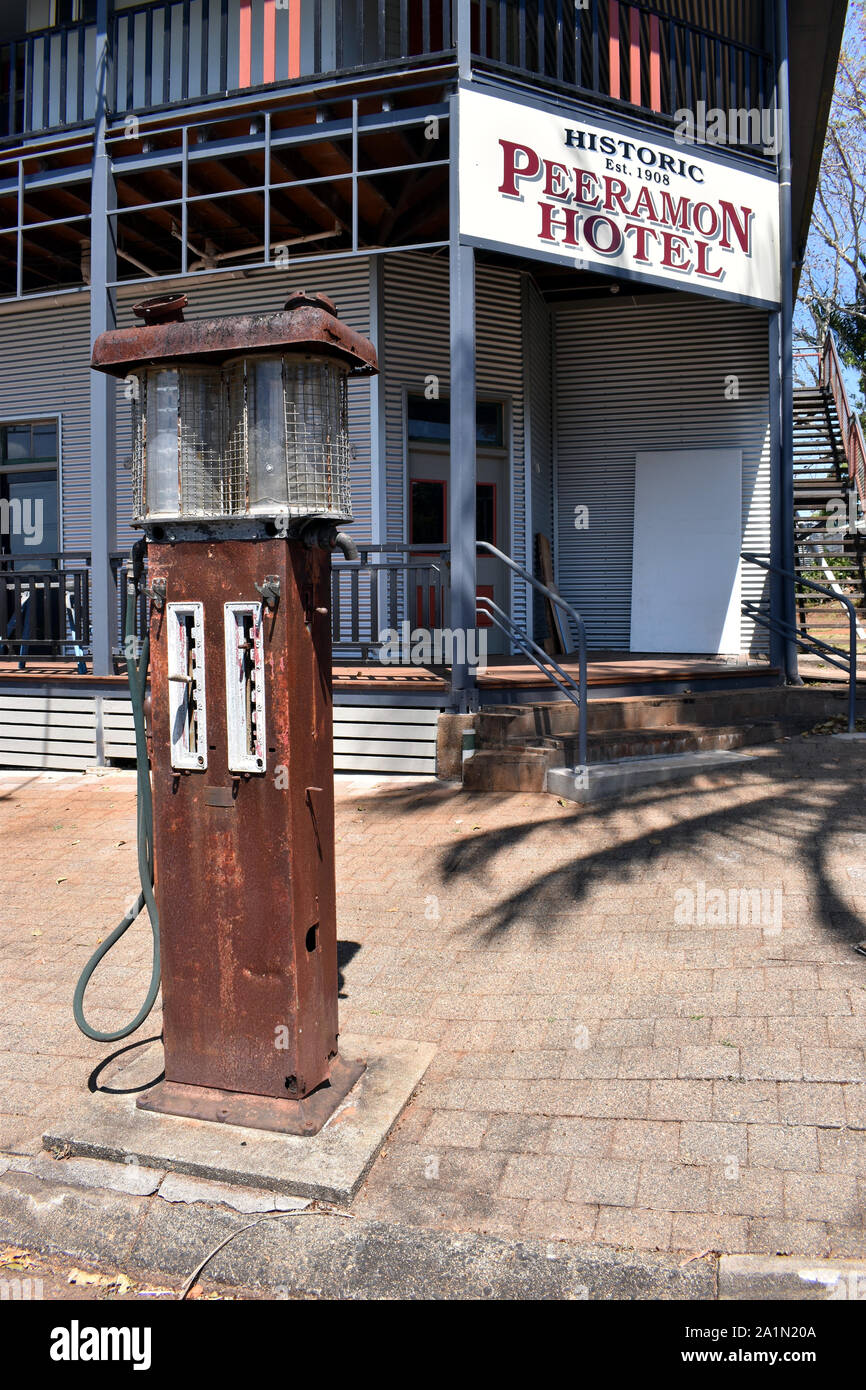 Peeramon, Queensland/Australia-Sept 19, 2019:  A antique double petrol bowser standing outside the historic 1908 Peeramon Hotel. Stock Photo