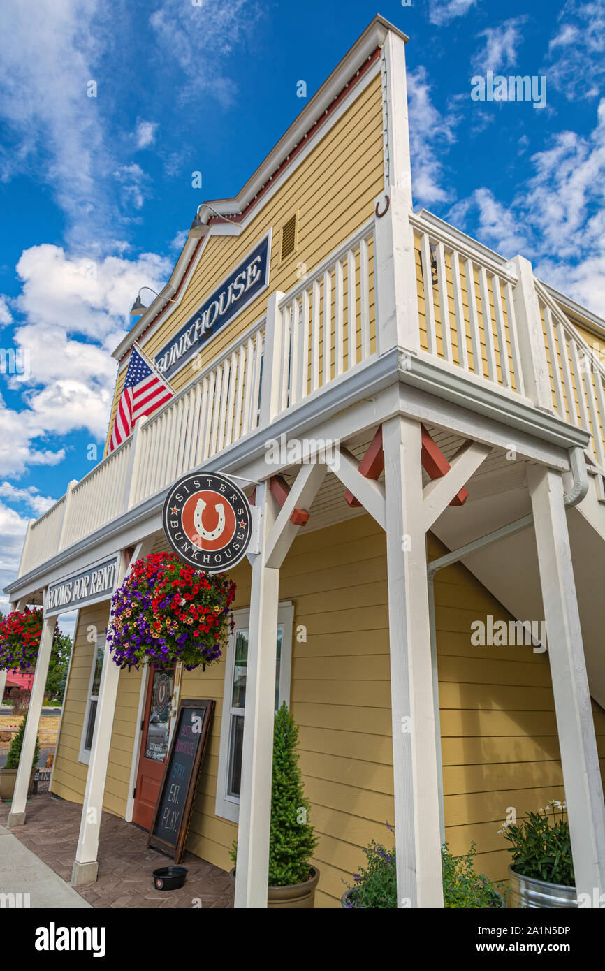 Oregon, Sisters, downtown, Buckhouse lodging Stock Photo Alamy