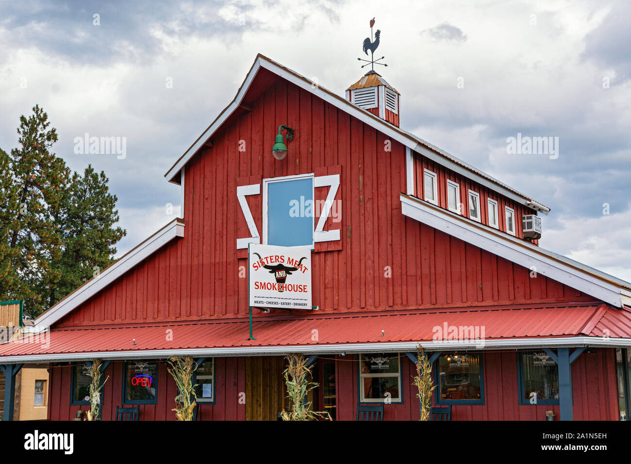 Oregon, Sisters, downtown, Sisters Meat and  Smokehouse bar and restaurant Stock Photo