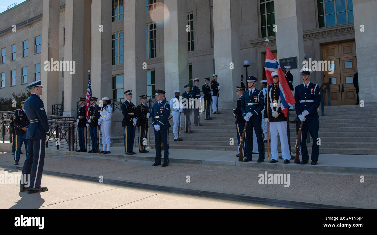 Service members line up before U.S. Secretary of Defense Dr. Mark T. Esper hosts an honor cordon to welcome Norwegian Defense Minister Frank Bakke-Jensen at the Pentagon, Sept. 27, 2019. (DoD photo by Army Staff Sgt. Vanessa Atchley) Stock Photo