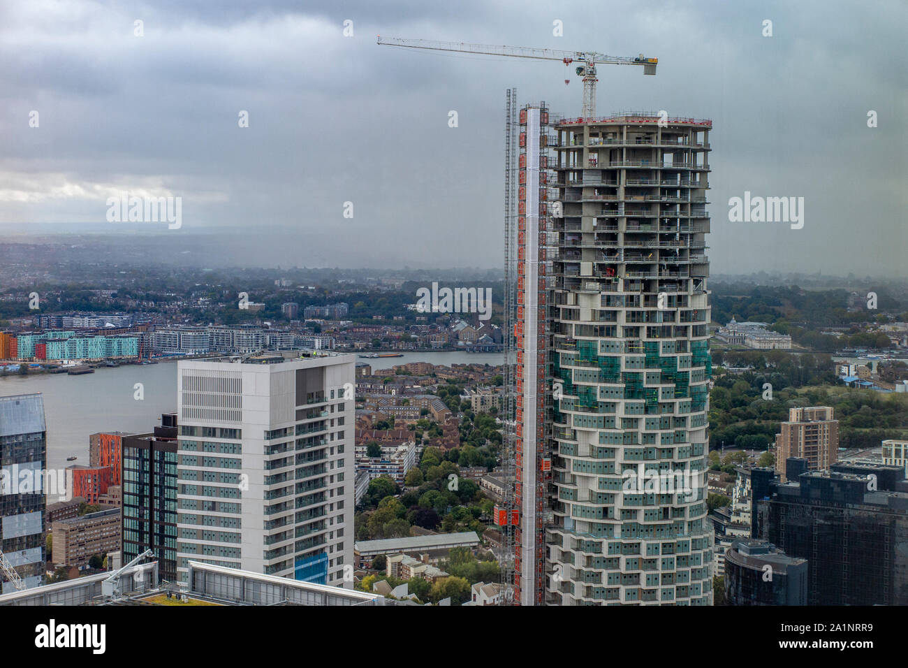 The top of one of 2019's new skyscrapers: One Park Drive in the Docklands at Canary Wharf Stock Photo