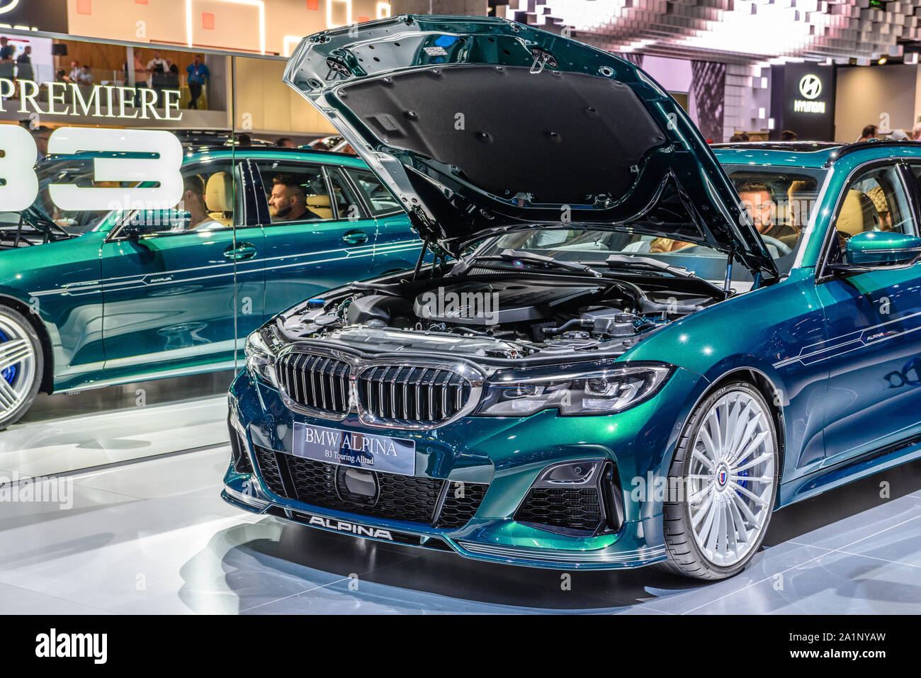 Bmw g21 hi-res stock photography and images - Alamy