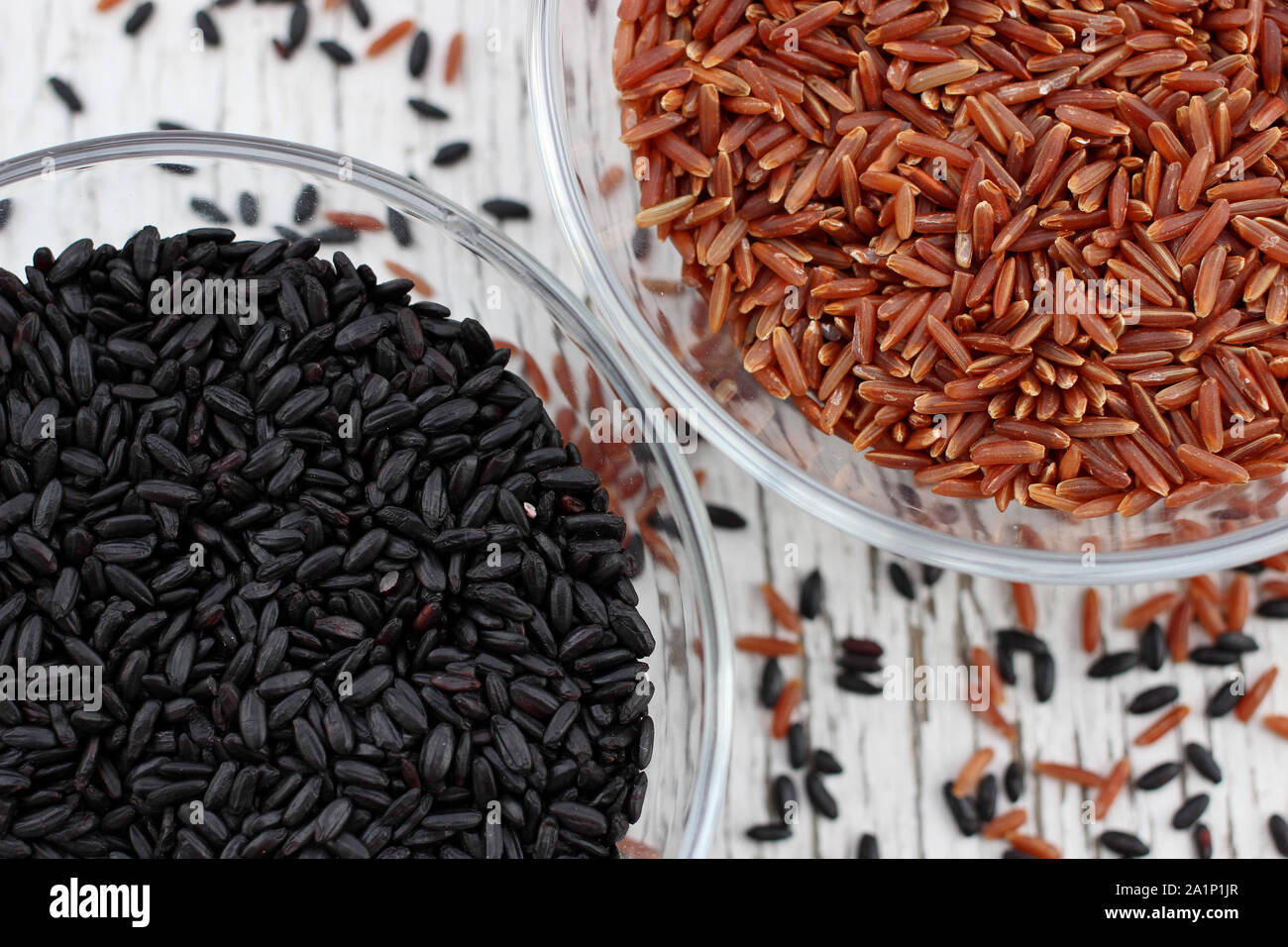Black rice and red rice hi-res stock photography and images - Alamy