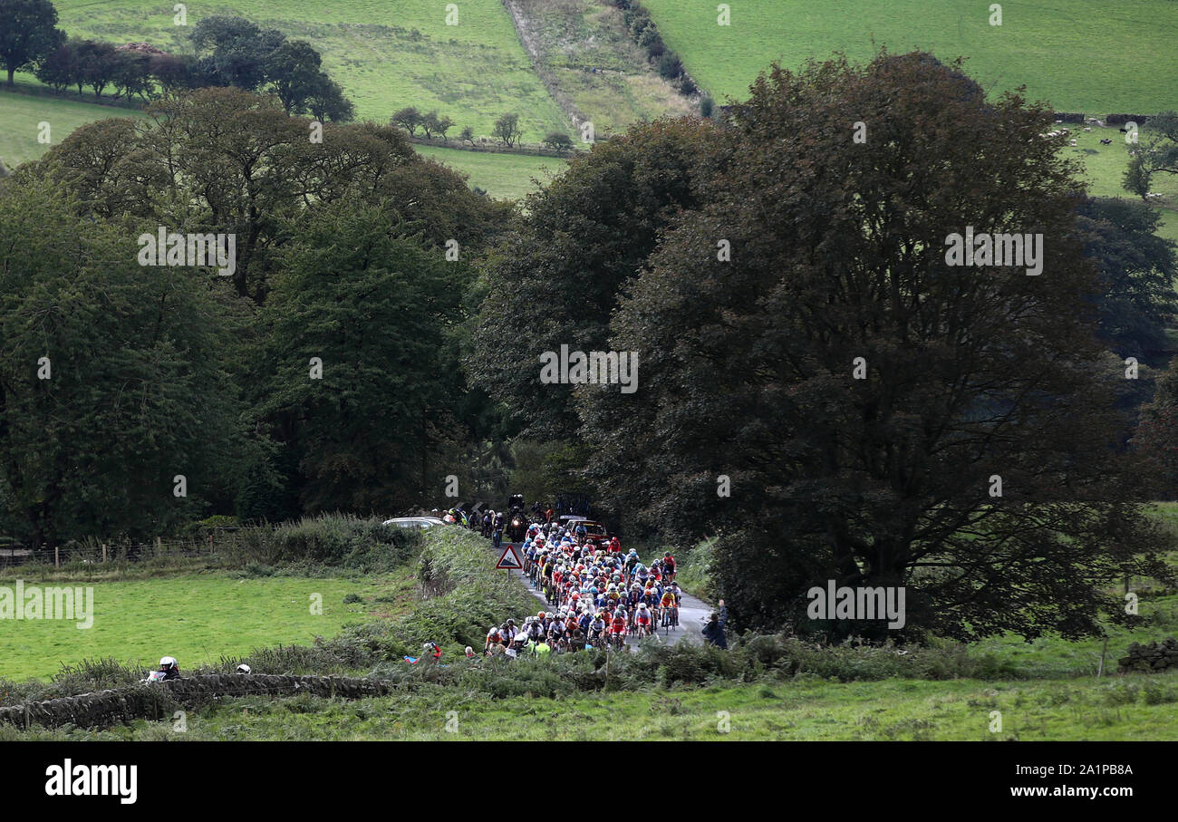 The Peloton Climbs Norwood Edge During The Women S Elite Road Race From