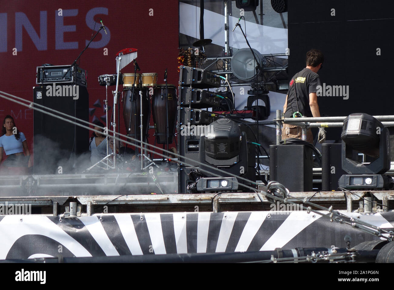 Rehearsal Performance Tech Example Stage scene technician hi-res stock photography and images - Alamy