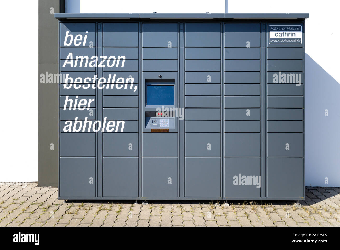 Amazon Locker, a self-service parcel delivery service offered by online retailer Amazon. Stock Photo