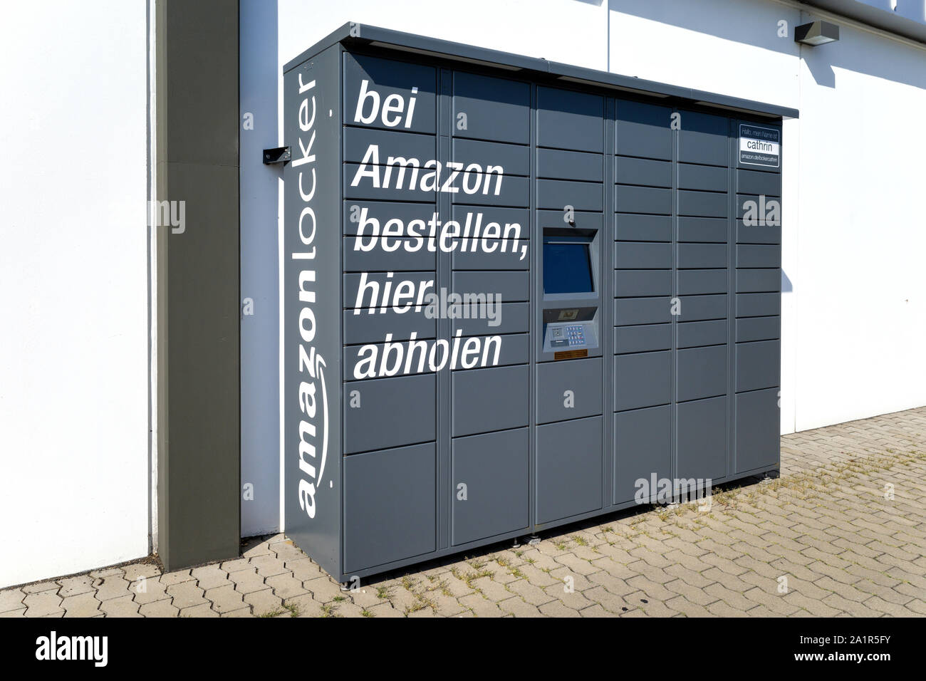Amazon Locker, a self-service parcel delivery service offered by online retailer Amazon. Stock Photo