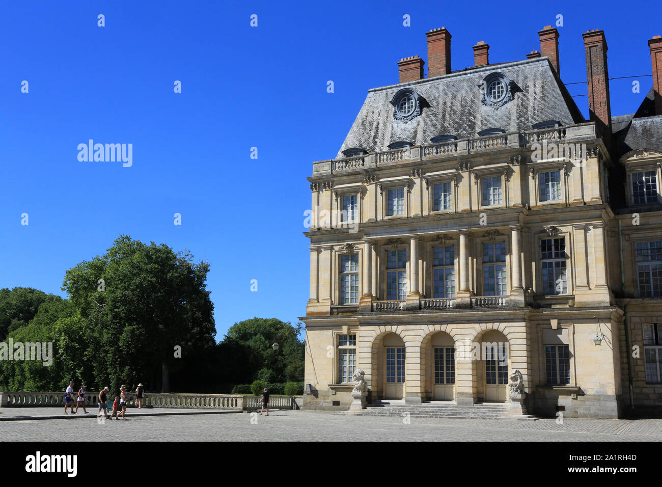 2,680 Castle Of Fontainebleau Images, Stock Photos, 3D objects