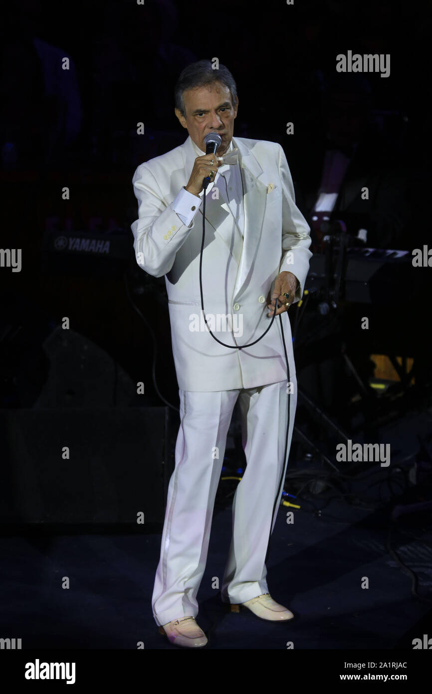 el principe d ela cancion mexicana Jose Jose y Cristian Castro durante