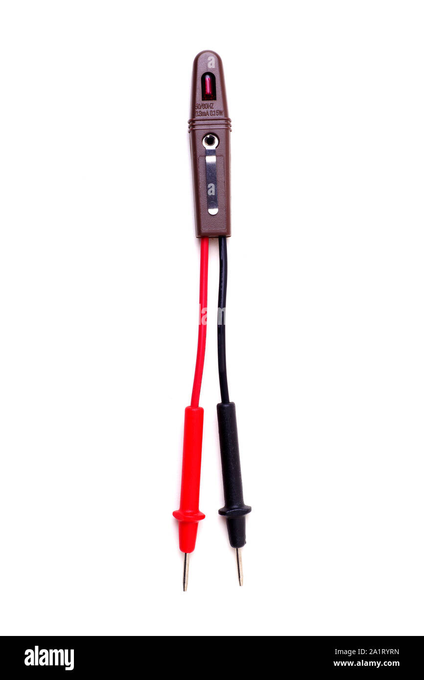 Electrical circuit tester outlet