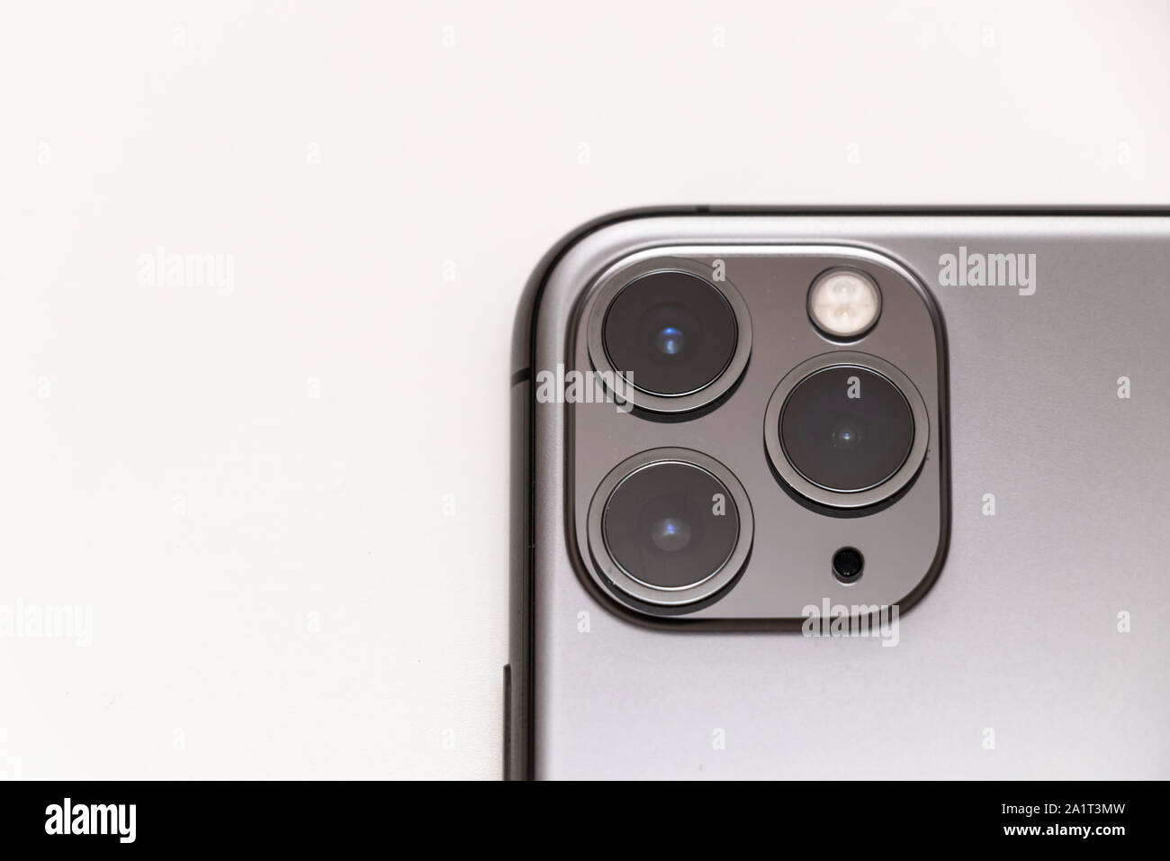 Close Up Of New 3 Camera Design On Space Grey Iphone 11 Pro Max Stock Photo Alamy