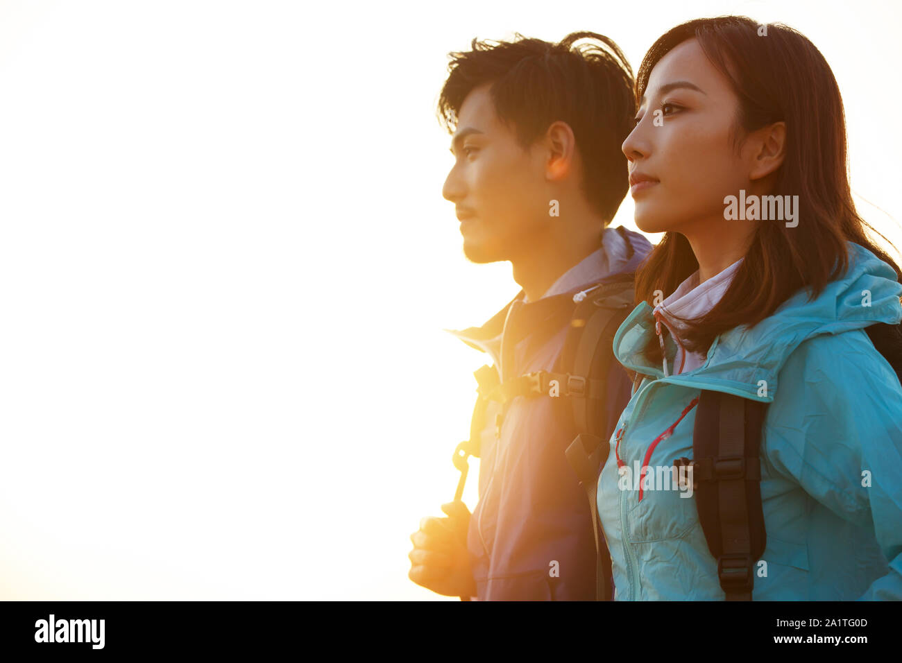 Backpacking couple hi-res stock photography and images - Alamy