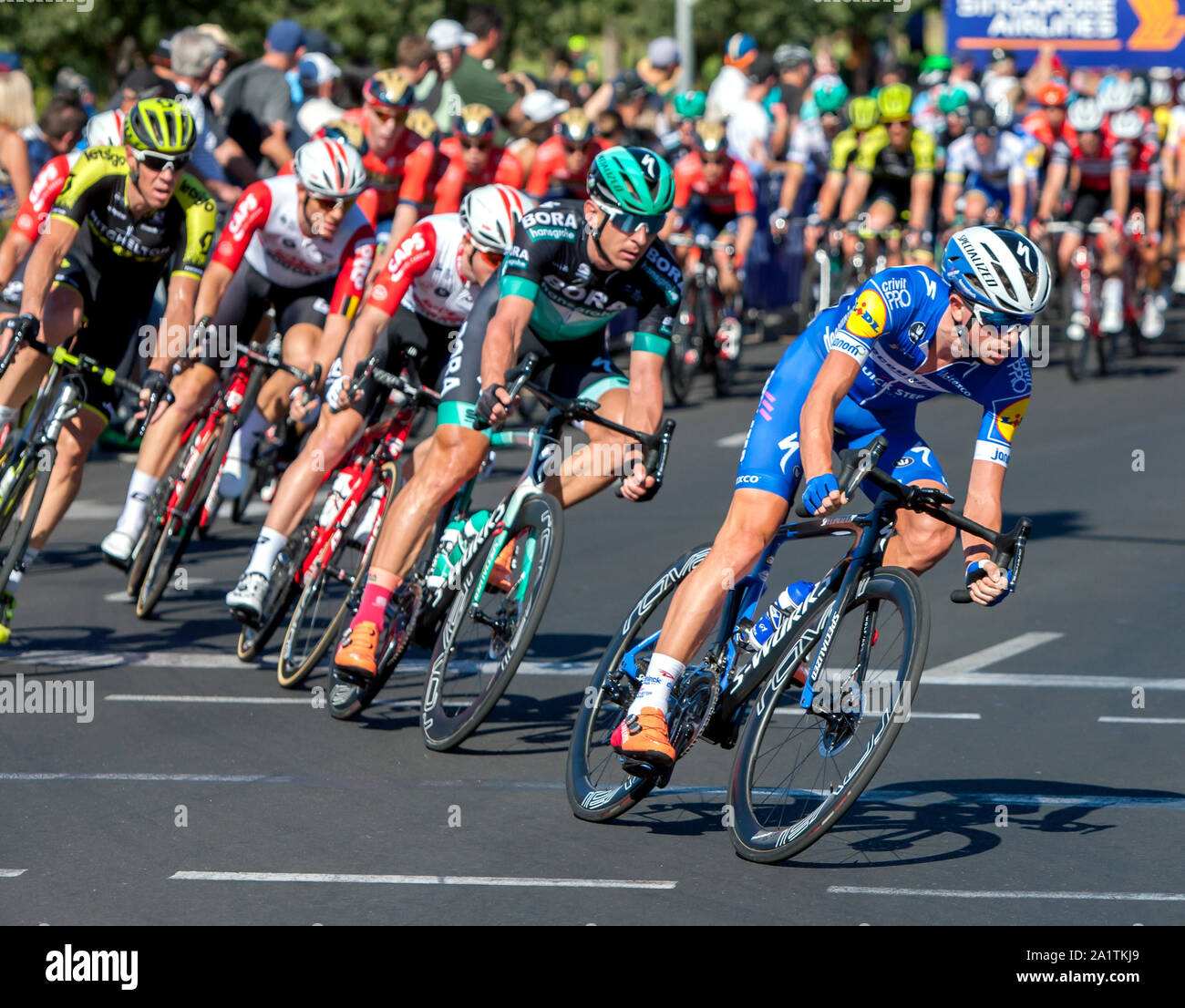 bike helmets rundall st adelaide Entity RH15 Road Helmet Constructed with a low Ride Adelaide - YouTube