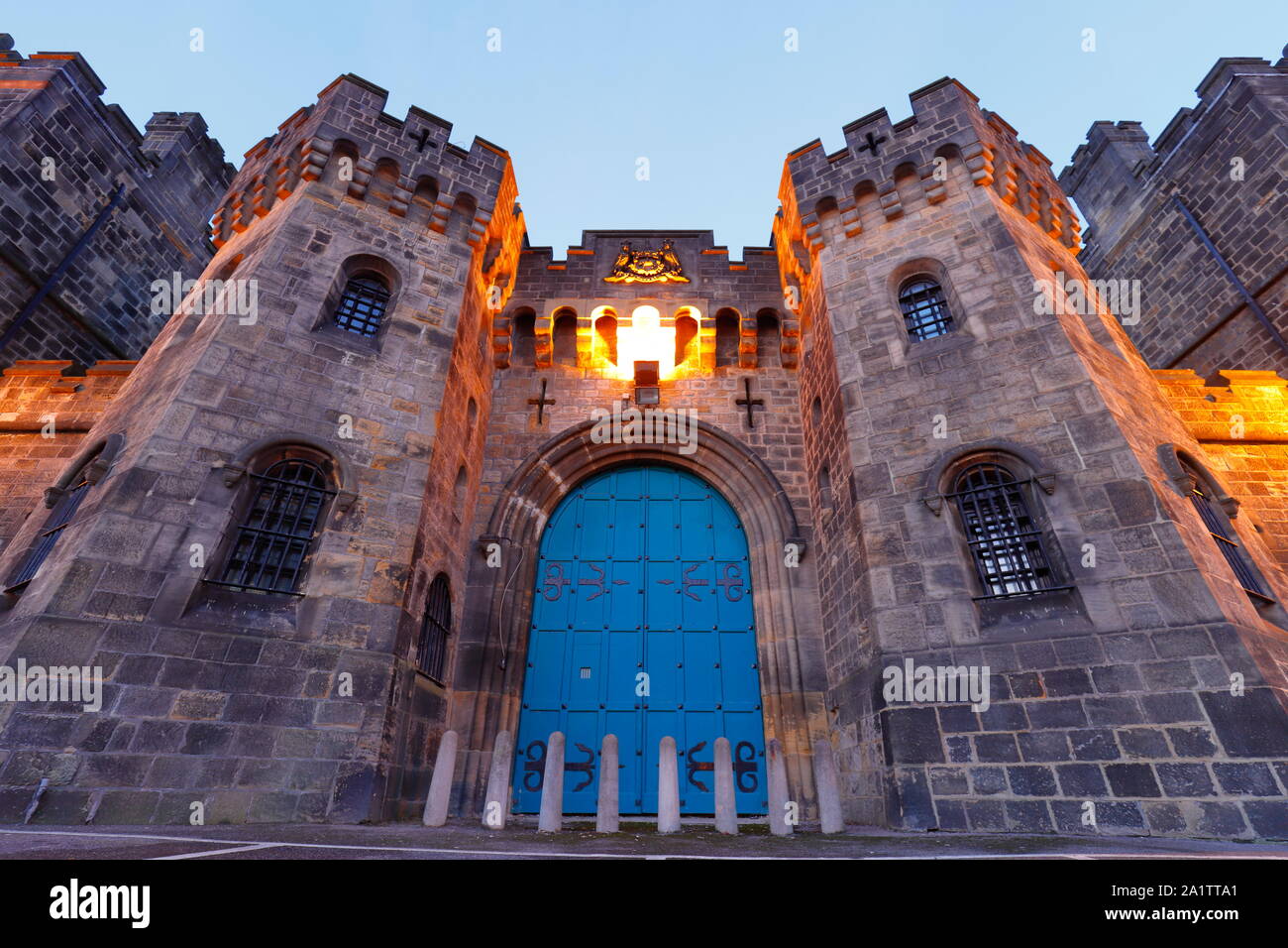 The castellated front of HMP Armley i Leeds Stock Photo Alamy