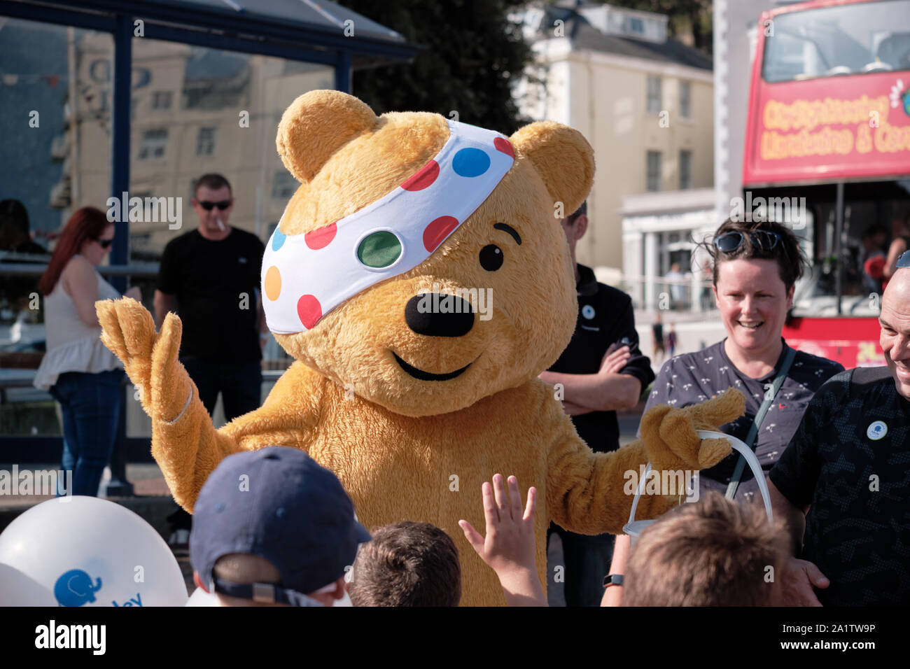 BBC Children in Need Pudsey Oso Tamaño Infantil 3 a 5.5 