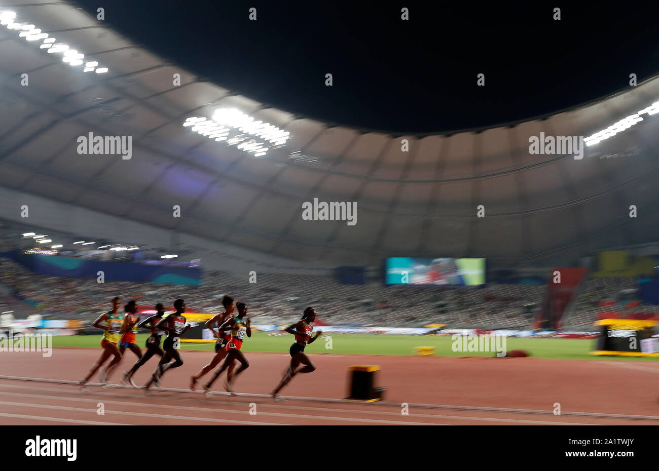 Doha, Qatar. 28th Sep, 2019. Athletes compete during the women's 10,000m final at the 2019 IAAF World Championships in Doha, Qatar, Sept. 28, 2019. Credit: Wang Lili/Xinhua/Alamy Live News Stock Photo