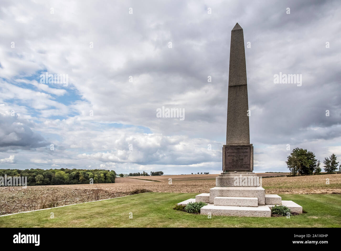 The CWGC Thiepval Memorial to the Missing on the Somme with the 18th Division Column looking towards Connaught and Mill Road cemeteries Stock Photo