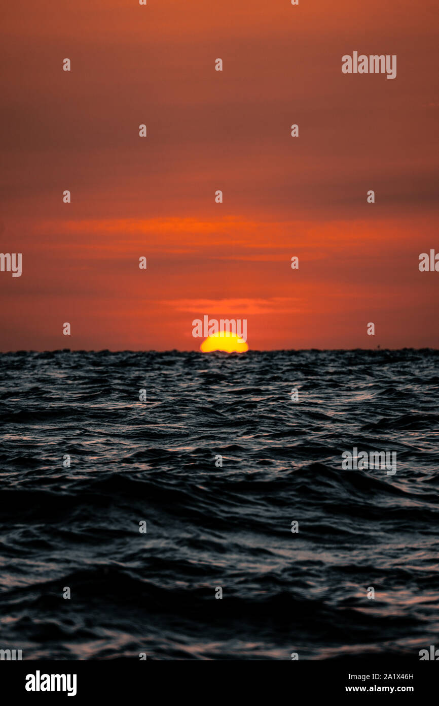Sunset Perfect Square Perfect symmetry hi-res stock photography and images - Alamy
