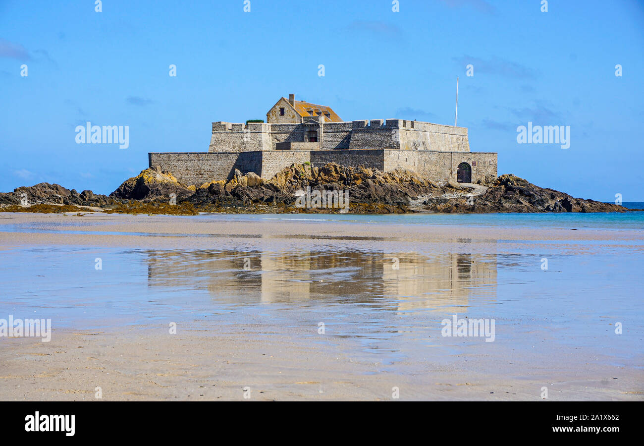 Golfe de st malo hi-res stock photography and images - Alamy