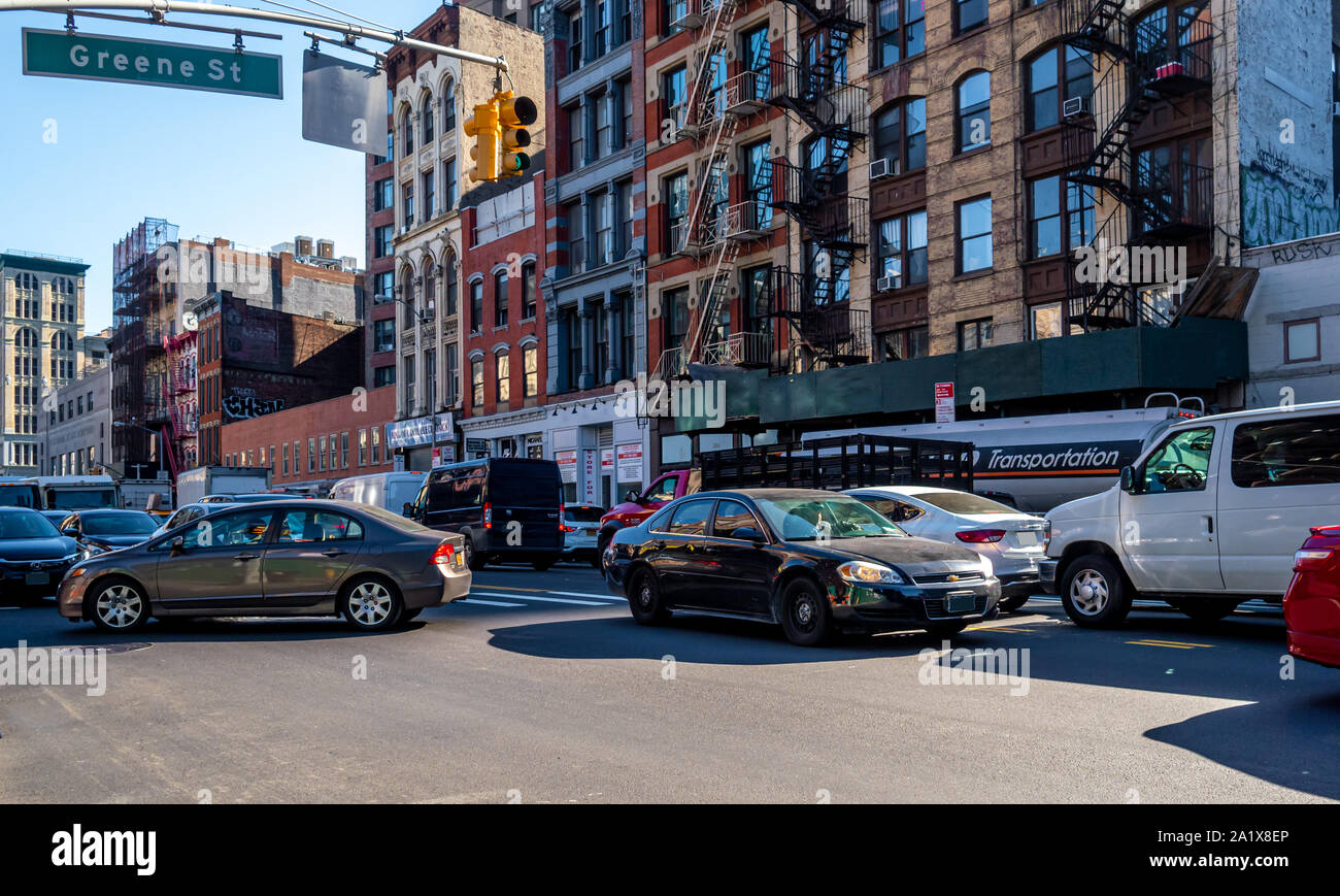 classic traffic jam in downtown Manhattan Stock Photo Alamy