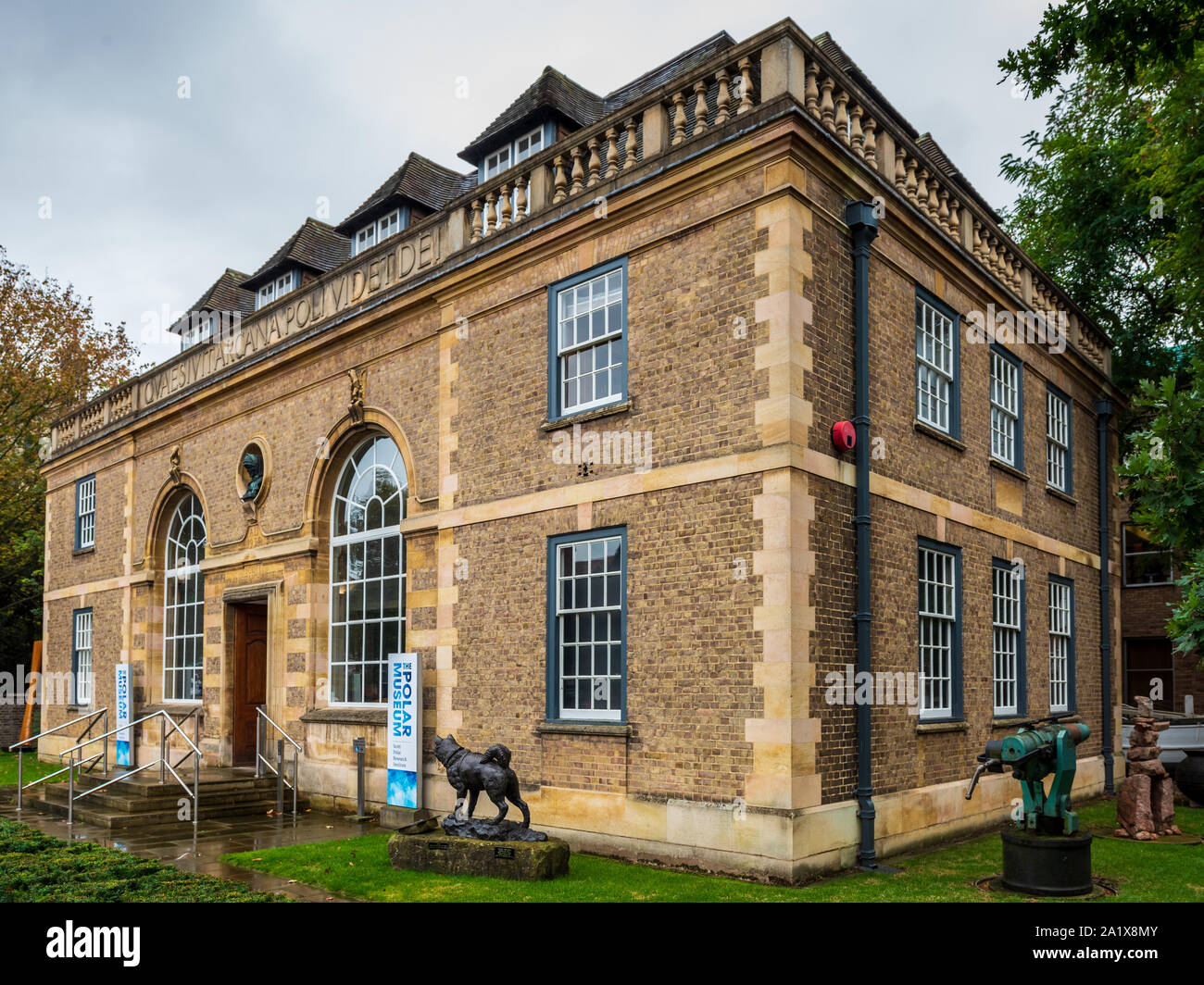 The Polar Museum at the Scott Polar Research Institute Cambridge, part of  the University of Cambridge founded 1920 as a memorial to Scott expedition  Stock Photo - Alamy