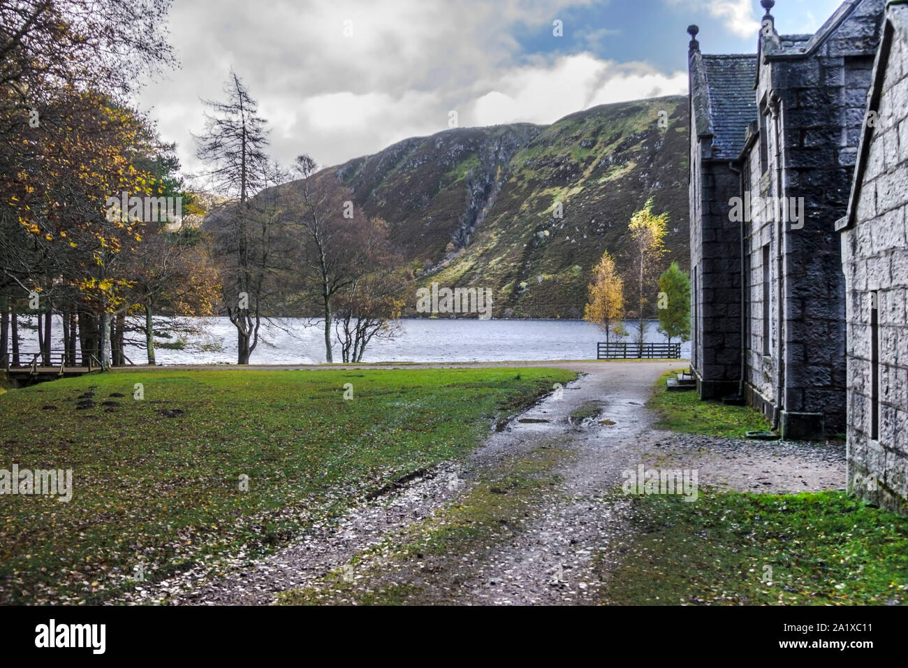 Glas-allt-Shiel - a lodge on the Balmoral Estate by the shore of Loch Muick in Aberdeenshire, Scotland. Stock Photo