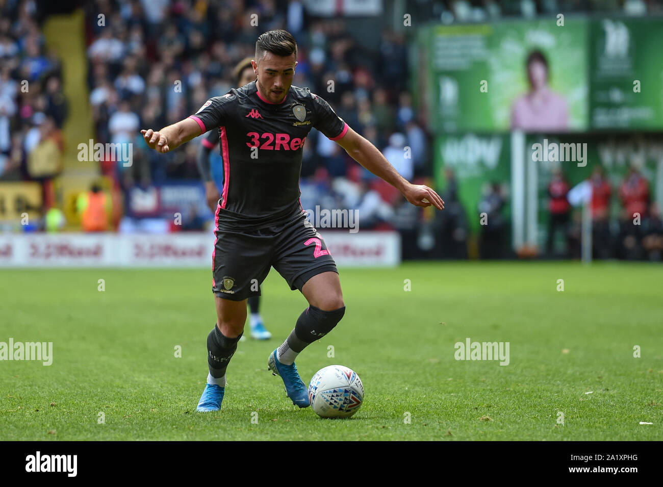 28th September 2019, The Valley, Charlton, England; Sky Bet Championship, Charlton vs Leeds United ; Jack Harrison (22) of Leeds United with the ball  Credit: Phil Westlake/News Images Stock Photo
