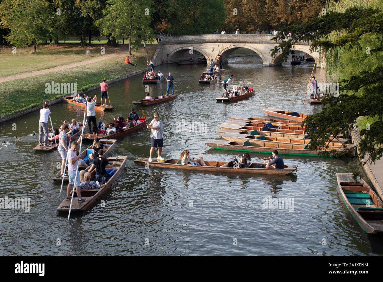 Traditional Cambridge Punting on the Cam River, Cambridge, England UK Stock Photo