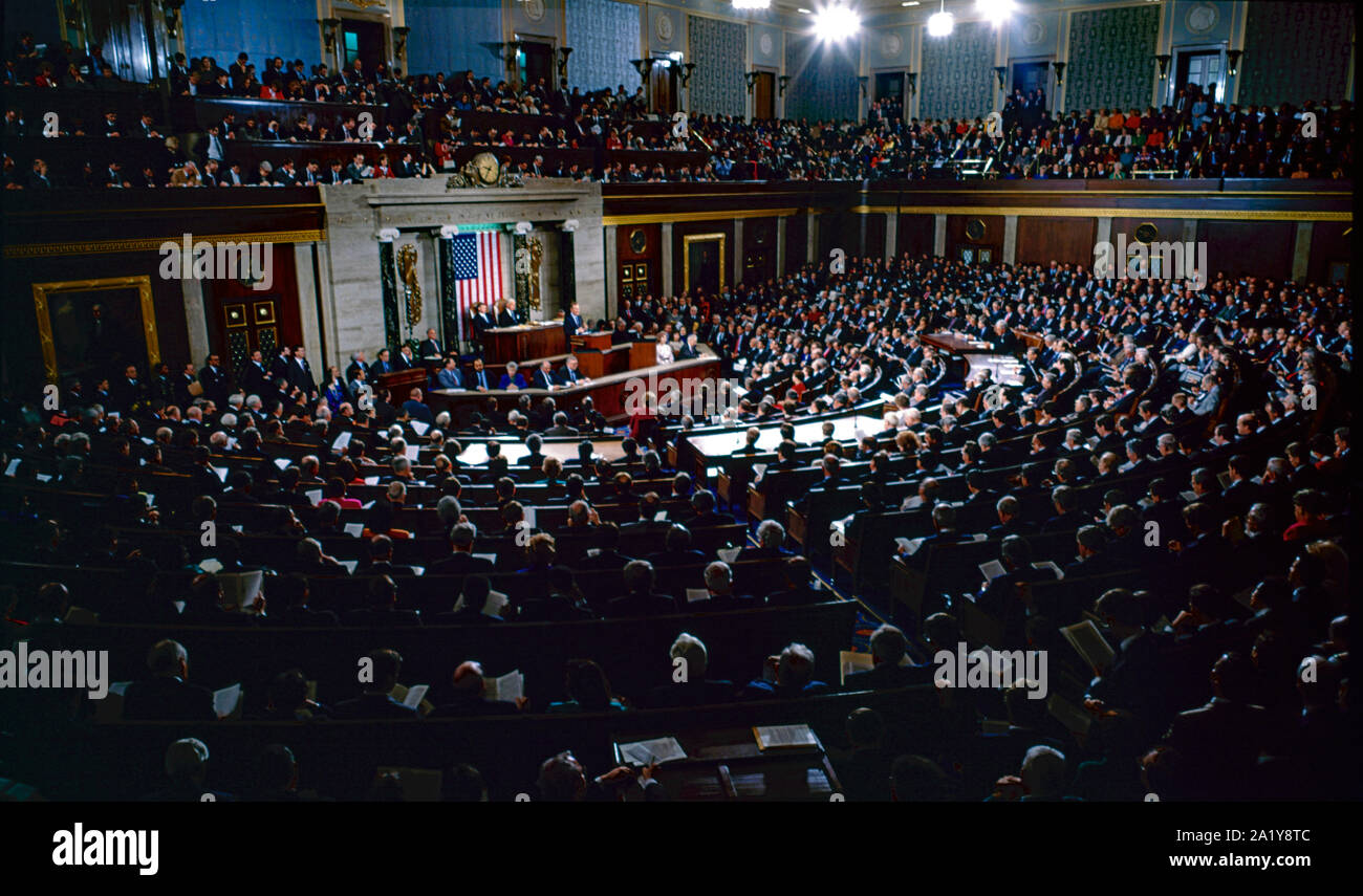 Washington DC, USA, January 28, 1992 President George H.W. Bush delivers his last State of the Union address to a joint session of Congress. He mentioned the collapse of the Soviet Union, Operation Desert Storm, nuclear disarmament, and the economic recovery. Stock Photo