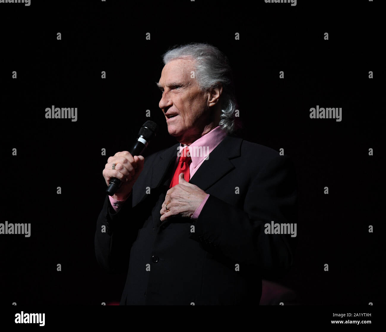 Bill medley hi-res stock photography and images - Alamy