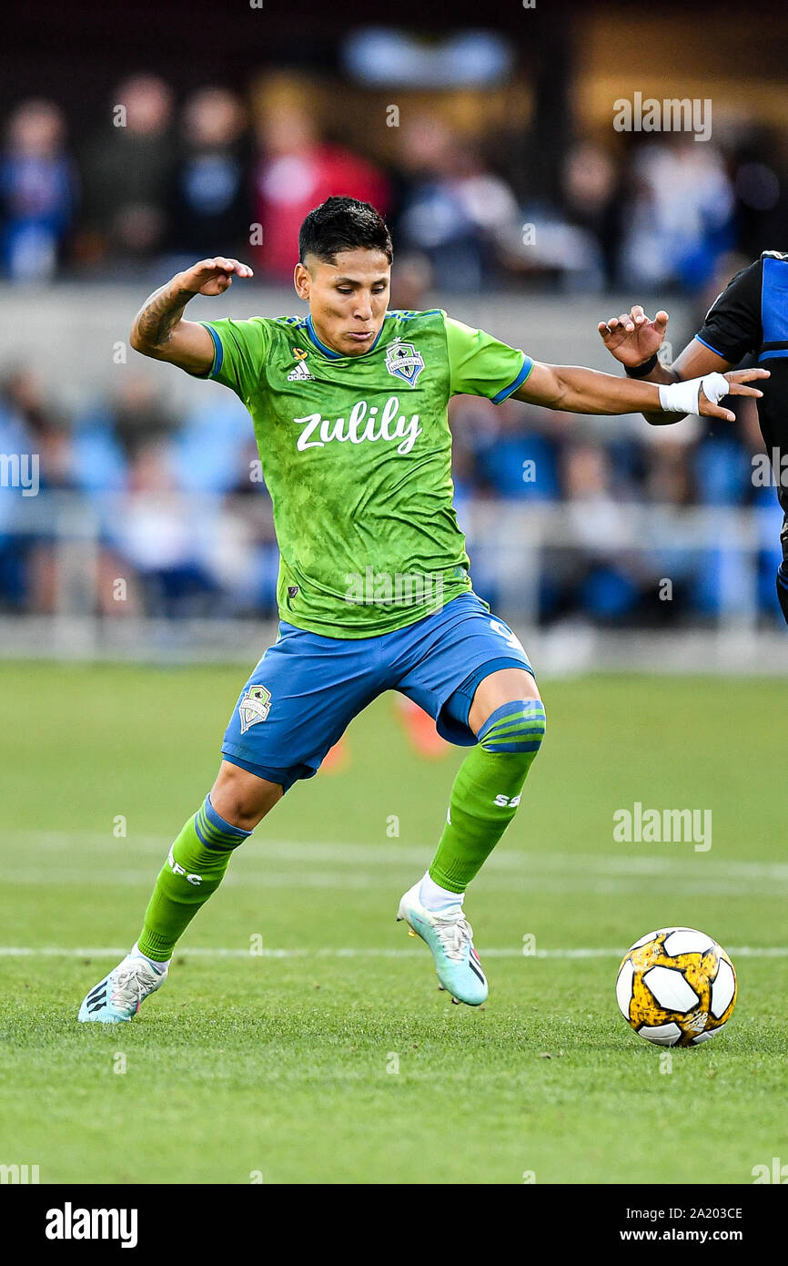 San Jose, California, USA. 29th Sep, 2019. Seattle Sounders forward Raul Ruidiaz (9) and San Jose Earthquakes forward Danny Hoesen (9) fight for possession of the ball during the MLS match between the Seattle Sounders and the San Jose Earthquakes at Avaya Stadium in San Jose, California. Chris Brown/CSM/Alamy Live News Stock Photo