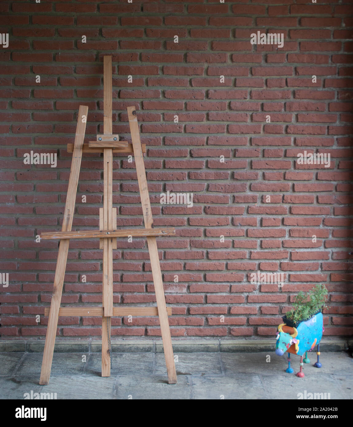 Artist empty brick seen background Stock Photo