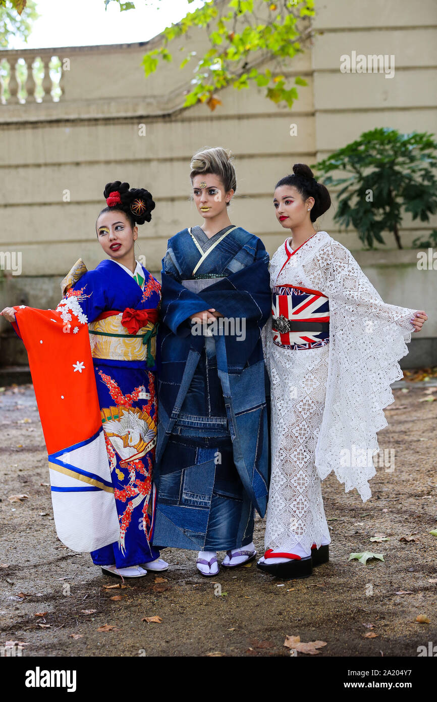 London, UK. 29th Sep, 2019. Performers are seen in Japanese costume during the annual Japan Matsuri festival.Festival of Japanese music, food and culture in London's Trafalgar Square, UK. Credit: SOPA Images Limited/Alamy Live News Stock Photo