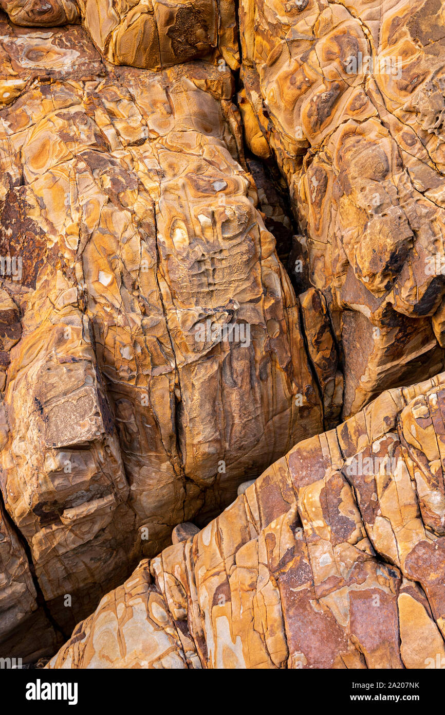 Mudstone and sandstone at Widemouth Bay on the atlantic coast of north Cornwall Stock Photo