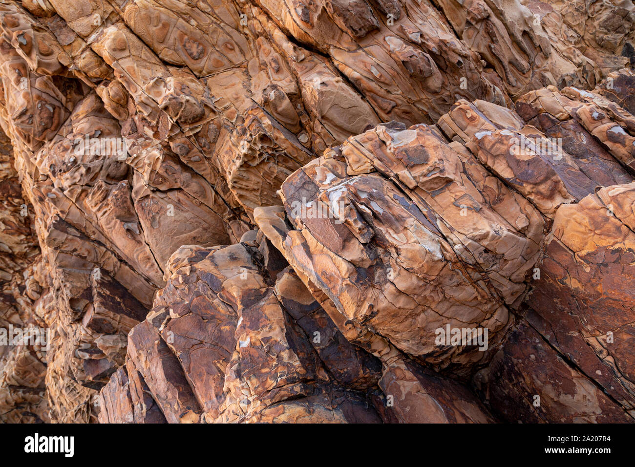Mudstone and sandstone at Widemouth Bay on the atlantic coast of north Cornwall Stock Photo