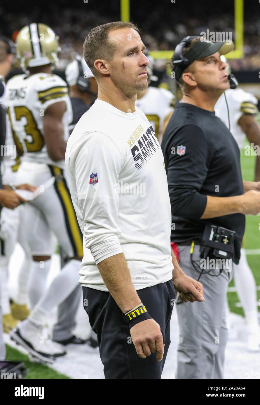 New Orleans, LA, USA. 29th Sep, 2019. New Orleans Saints injured quarterback Drew Brees watches the game as Head Coach Sean Payton looks to call the next play during NFL game action between the New Orleans Saints and the Dallas Cowboys at the Mercedes Benz Superdome in New Orleans, LA. Jonathan Mailhes/CSM/Alamy Live News Stock Photo