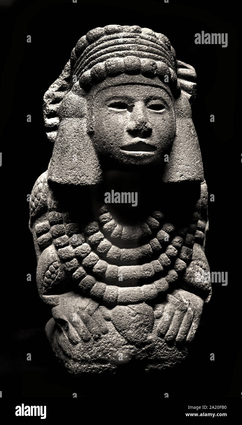 Chalchiuhtlicue-Chicomecoatl( Goddess of ground and groundwater) Culture aztèque. Date : 1325-1521. Roche volcanique. America, American. Stock Photo