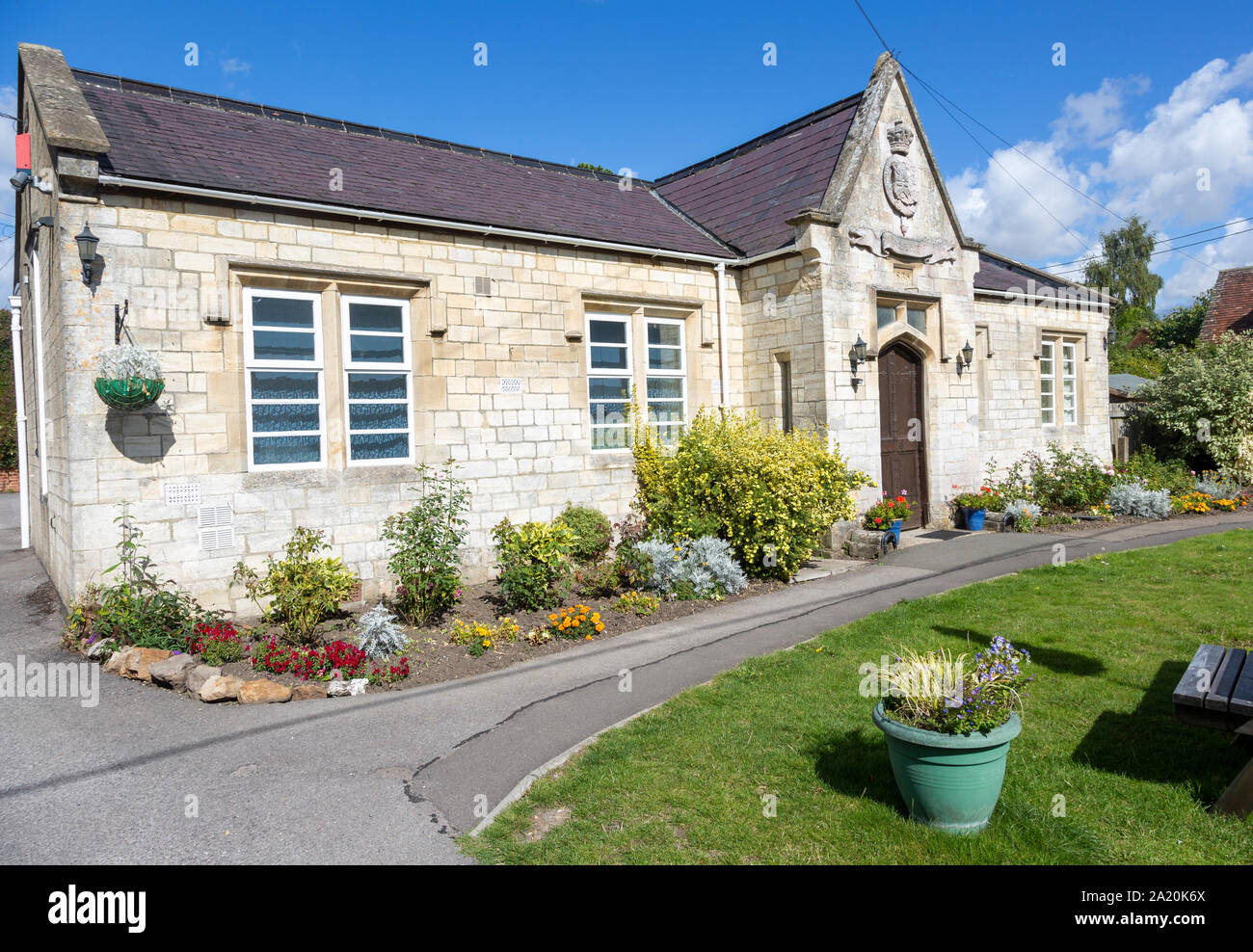 English Doctors Surgery Hi res Stock Photography And Images Alamy english-doctors-surgery-hi-res-stock-photography-and-images-alamy
