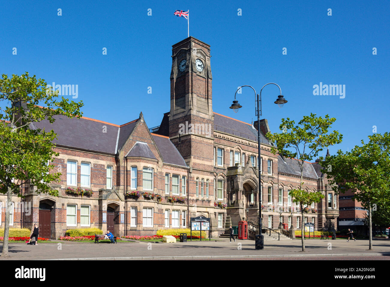 St Helens Town Hall, Victoria Square, St Helens, Merseyside, England, United Kingdom Stock Photo