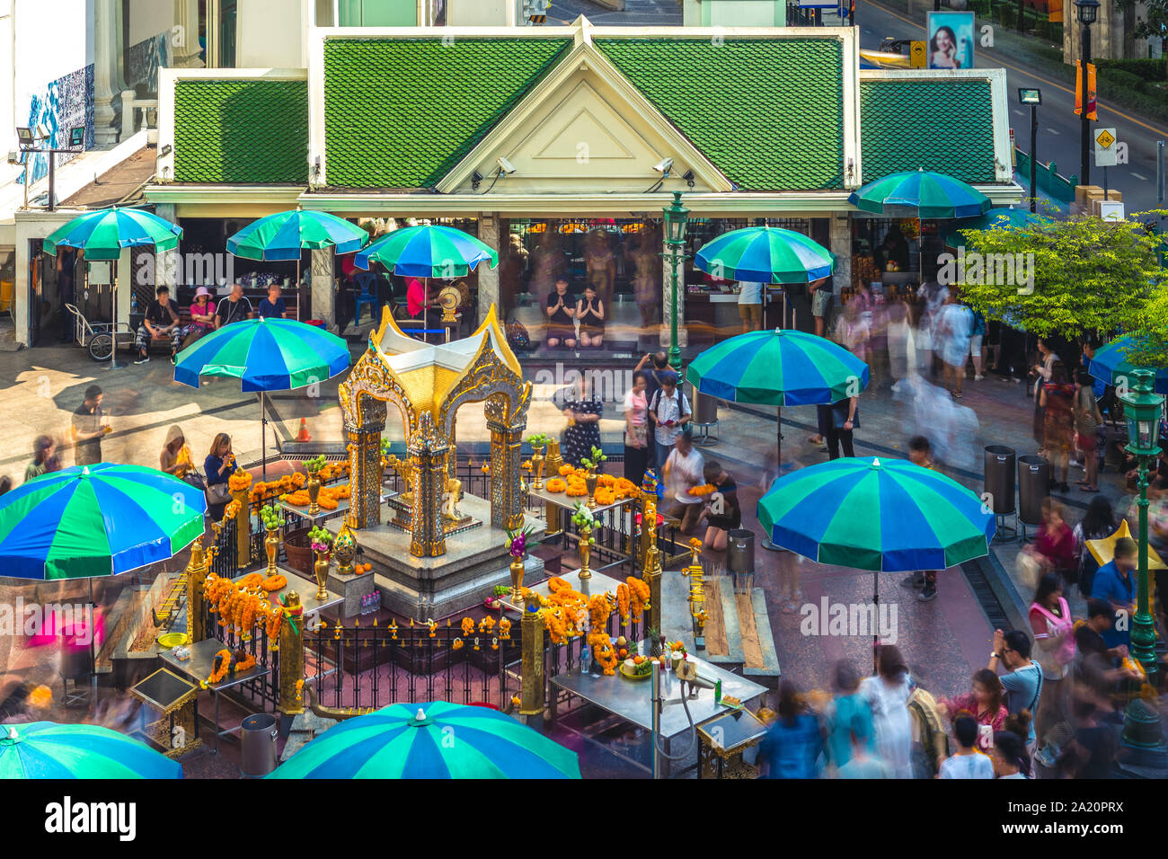 Erawan Shrine At Thanon Phloen Chit Bangkok Thailand Stock Photo Alamy Erawan Shrine At Thanon Phloen Chit Bangkok Thailand Stock Photo Alamy