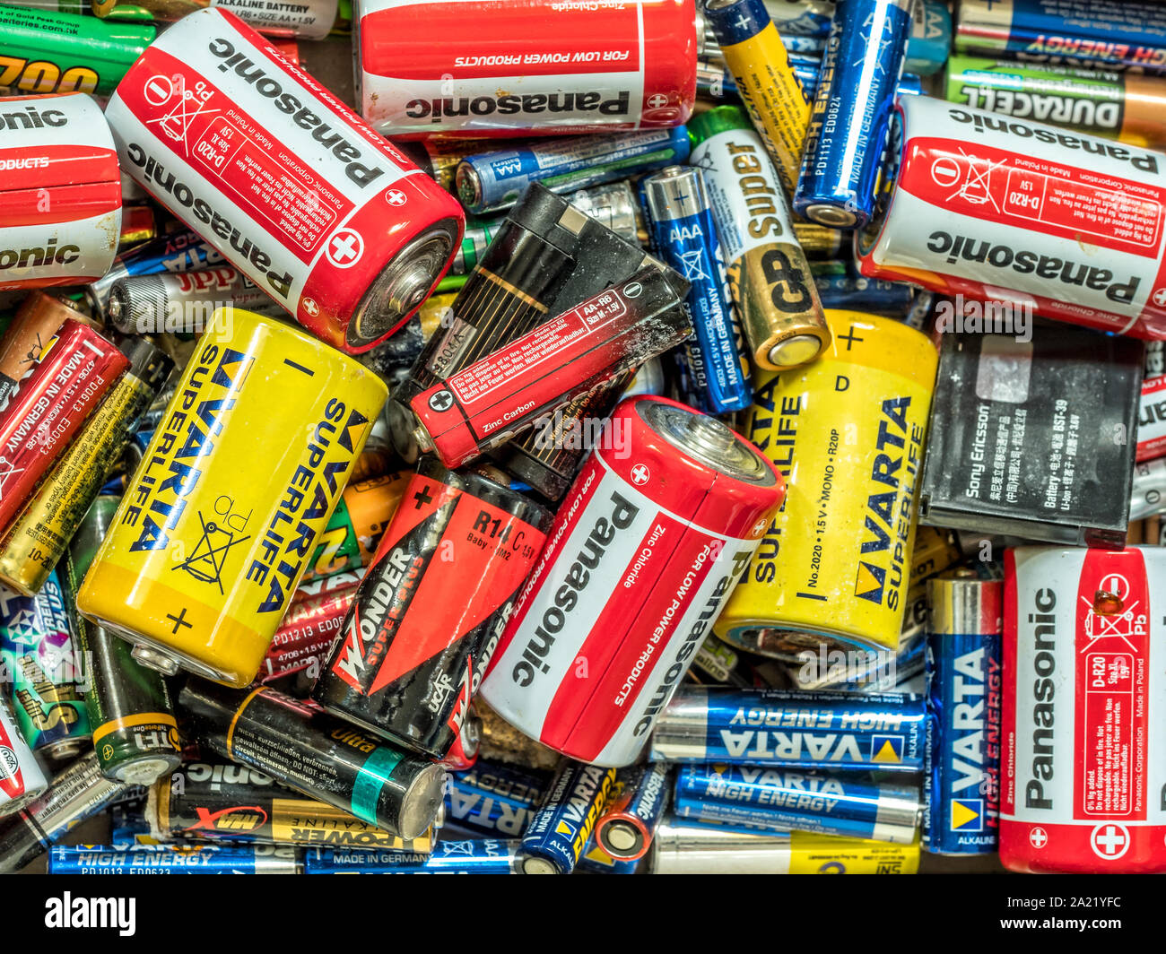 Pile of different used and corroded alkaline batteries Stock Photo Alamy
