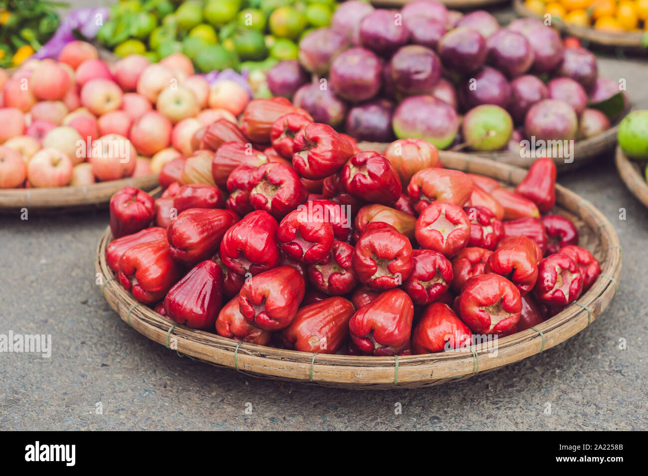 red rose apples, homphu, Syzygium cumini, yambozaili or Malay apple