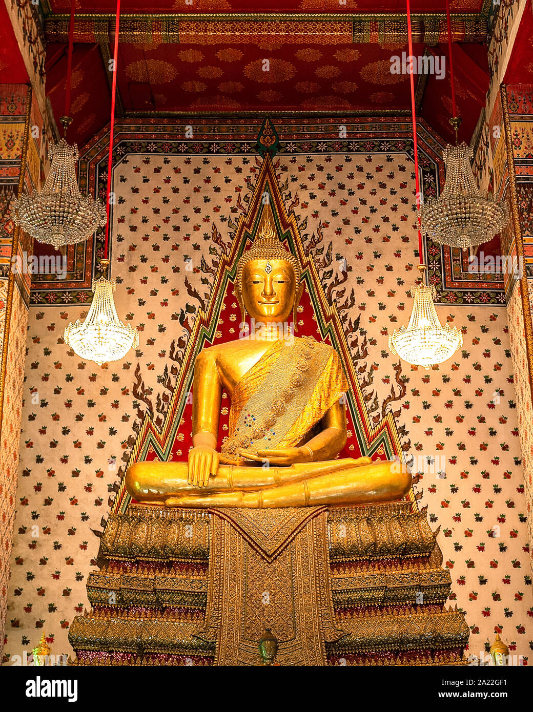 Golden buddha statue in Thailand Stock Photo - Alamy