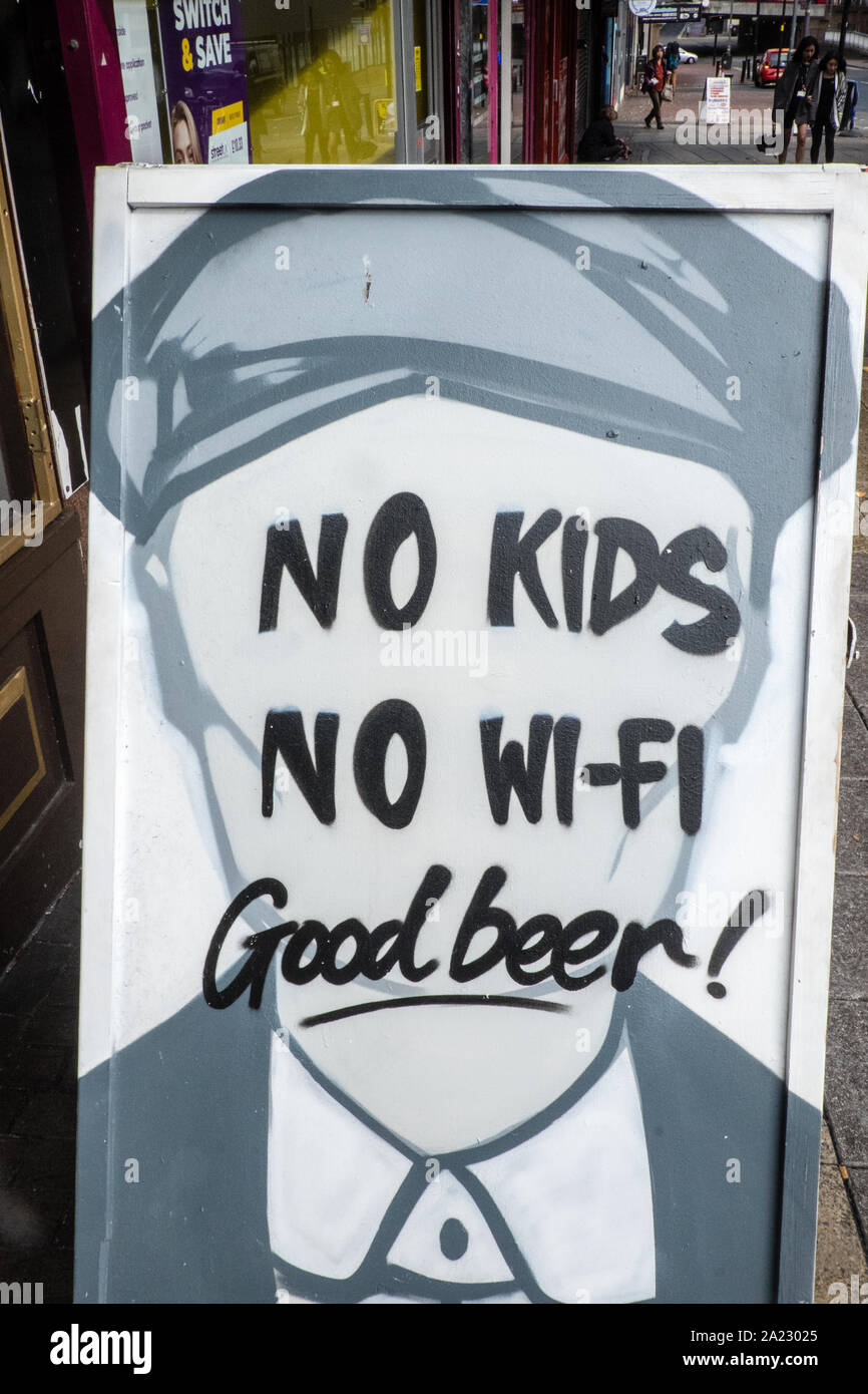 Peaky blinders pub hires stock photography and images Alamy